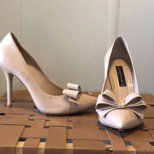 Steven by Steve Madden beige pumps